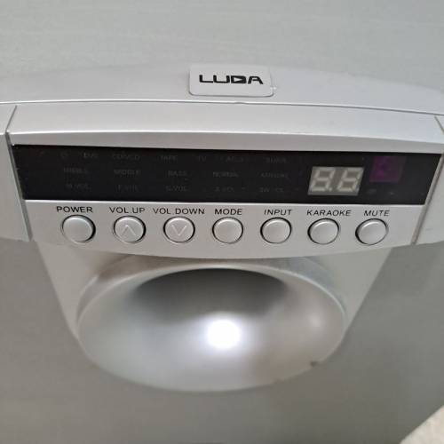 5.1音响 (有遙控)