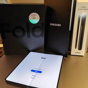 行貨Samsung Fold 4 連 S Pen, 12G Ram/512G, 墨綠色 $5200，少用