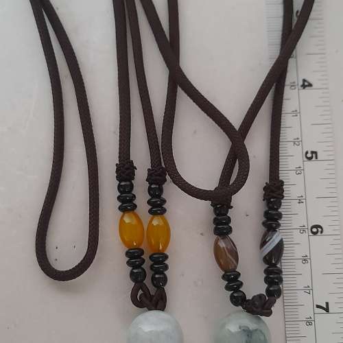 簡約翡翠A玉18mm圓球吊墜，圓滑好水頭，.配上廿四寸粗繩頸鏈，一秒內可除帶，單一條...