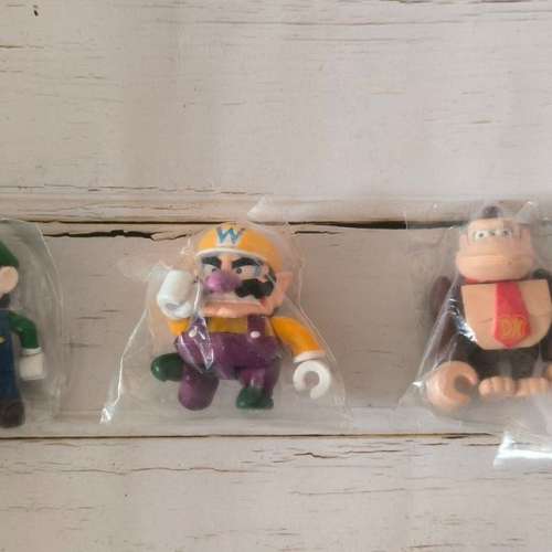 全新 Nintendo SUPER MARIO 公仔