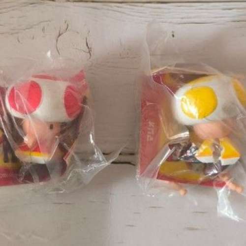全新 Nintendo SUPER MARIO Red Toad Yellow Toad 蘑菇人 公仔