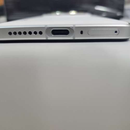 99.9%新 香港行貨 Xiaomi 小米 14 Ultra 16+512GB 白色 全套有盒齊配件 有衛訊單 有...