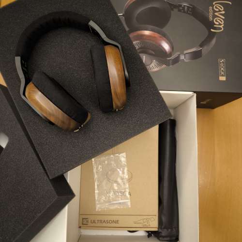 Ultrasone Edition 11 Eleven