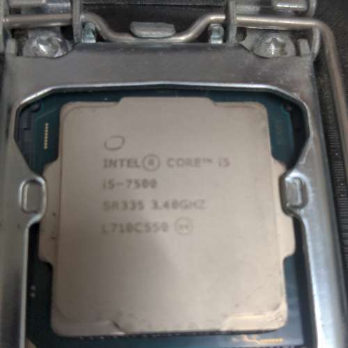 Intel i5 7500 b250m pro 4 DDR4 8gb x 1