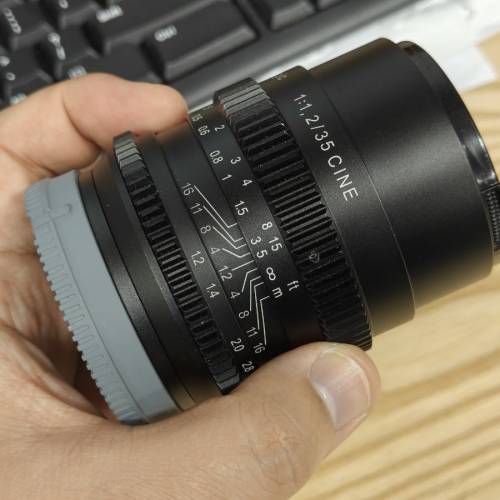 SLR magic  35/1.2