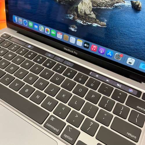 (荃灣實體店，頂配touch bar😍)Apple macbook pro 2020/i7/16GB ram/512GB ssd/最...