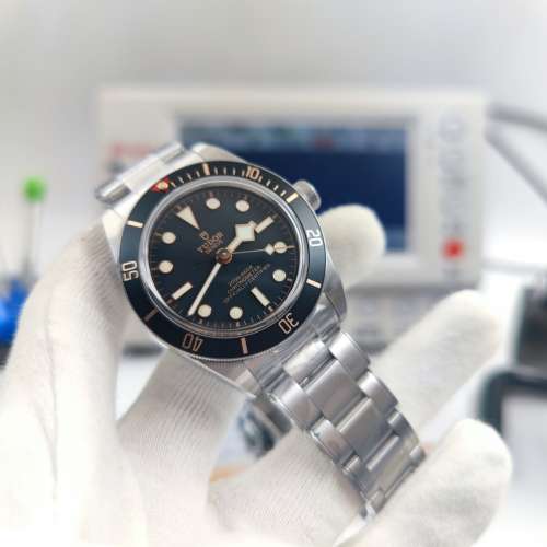 Heritage Black Bay Only Watch