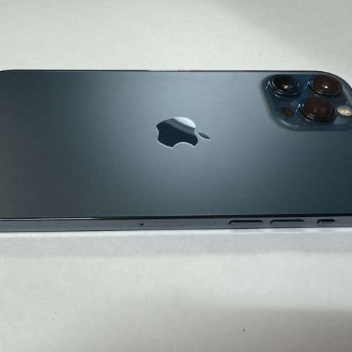 I phone12 pro max 256GB 絕無拆機及維修