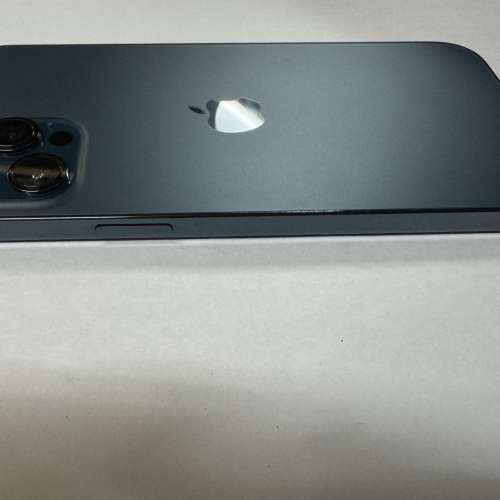 I phone12 pro max 256GB 絕無拆機及維修