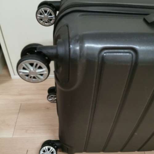 WATSONS 24 寸旅行箱