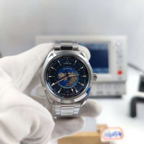 Aqua Terra Worldtimer