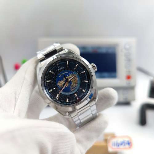 Aqua Terra Worldtimer