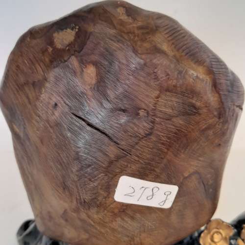 沉香原木每克 gram 十元。三塊全部八折。no.11.9.24