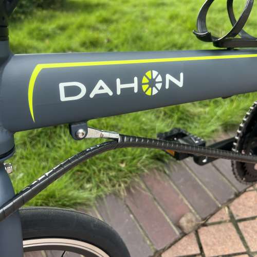 2024 馬甲線款 DAHON SP18 ( KAC083 )18速鉻鉬鋼車架 20吋 406 折叠車 送水架前後蛙...