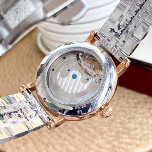 Men's watch 男士腕錶全自動機械機芯 尺寸：直徑42mm厚12mm