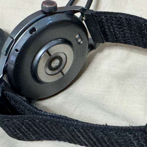 放 Amazfit Balance 全方位健康管理智能手錶