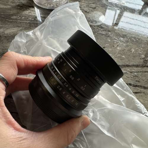 Zonlai 25mm f/1.8 for Fujifilm 連遮光罩，filter