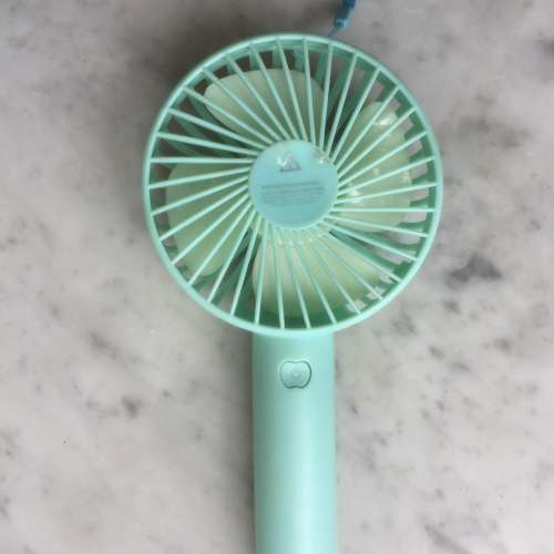 $20 手提電動風扇 Worked 有三個風速 有電燈 包送 USB 充電線 + 18650 3.7V 電池 - 13