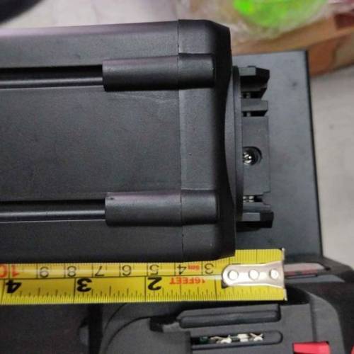 牧田插腳21v電池