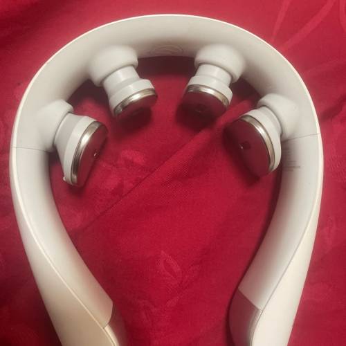頸部按摩器
