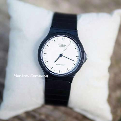 Montres Company香港註冊公司(31年老店) 卡西歐 CASIO 白黑色 MQ-24-7E 簡約風 十款...