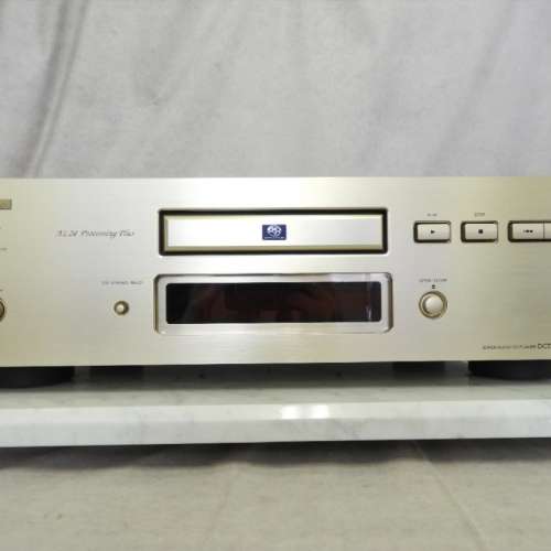 Denon DCD-SA100 SACD Player