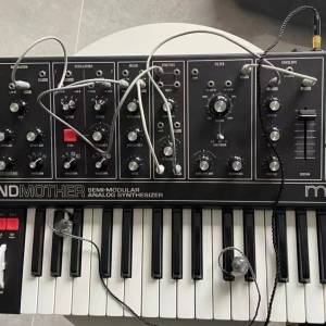 moog+grandmother+模擬合成器