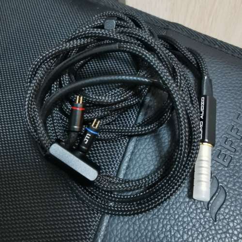 99.9% new Jomo Audio Nautilus