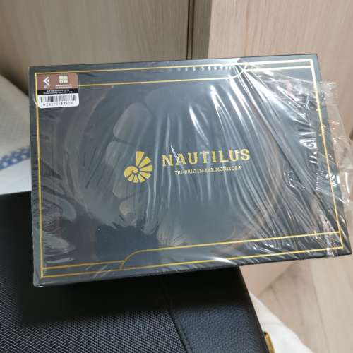 99.9% new Jomo Audio Nautilus