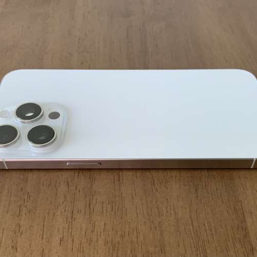 iPhone 15 pro max 白色256GB