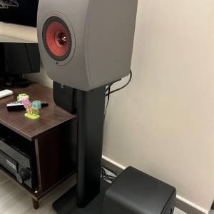 賣KEF LS50w 2代，連腳架  $12000