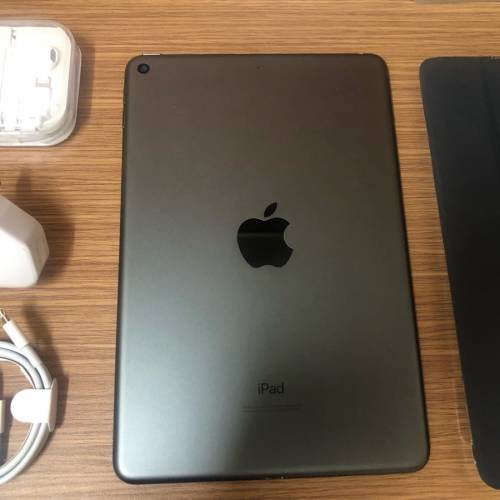 Black - Full set 99%new iPad mini 5 64gb WiFi only one month warranty