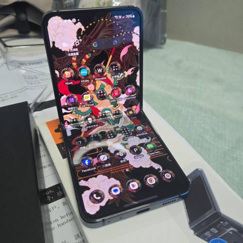 Samsung galaxy Z flip5 黑色512