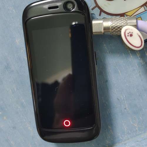 9成新超小型手機 Jelly pro 全部功能都有 3+32 三卡槽兩張電話卡一張記憶卡擴充 也...