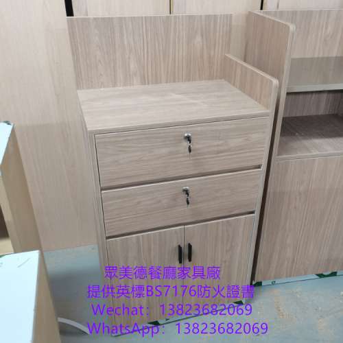 防火膠板餐檯櫃製造工廠,木製櫃子自然色,掛櫃長條櫃訂製,餐邊櫃加工廠,生產各種防火...