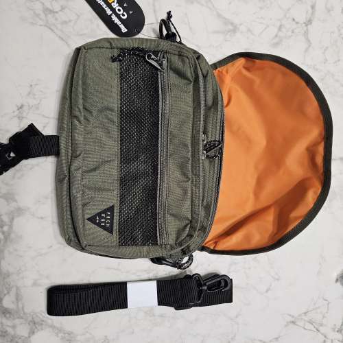 Pack n' Go Travel Shoulder Bag 斜揹小袋