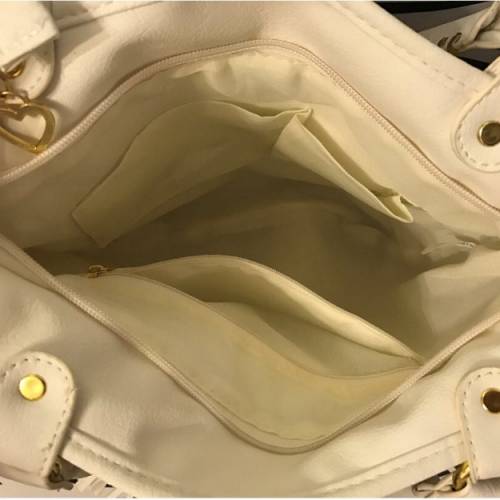 米白色流蘇手抽/上肩手袋 (附送可愛鬆弛熊掛飾)