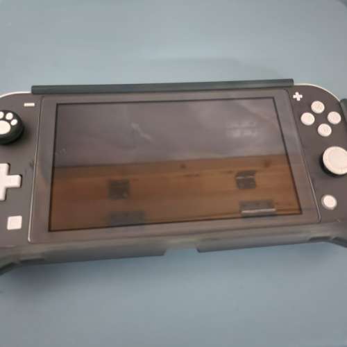 放灰色Switch Lite連3隻Game