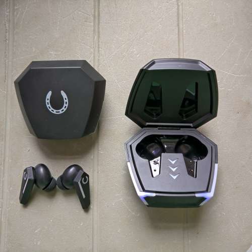 全新未用過 BMW 寶馬香港打吡大賽 無線藍牙耳機 WIRELESS BLUETOOTH EARBUDS