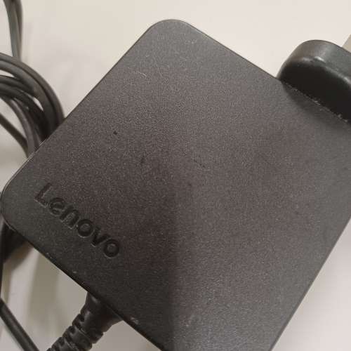 LENOVO i7-6500 NVIDIA 940 15.6吋 12GB RAM