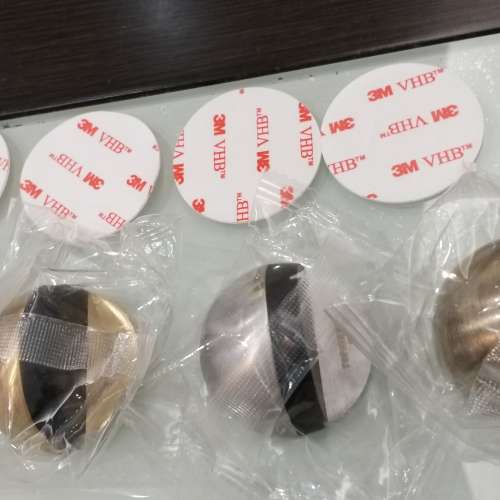 免費 (順豐到付) 全新門頂/門擋  各色一個