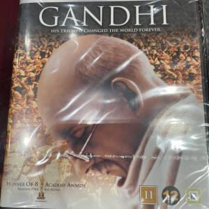 Gandhi (His Triumph Changed The World Forever) 4K Ultra HD +Blu-Ray