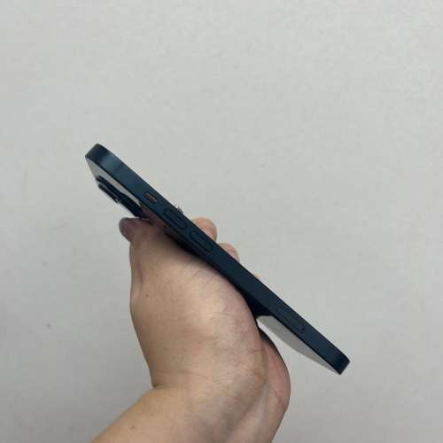 (荃灣實體店，高質靚Apple 機）Apple iPhone 13 🖤 港行 外觀高質靚機😳😳/已換全新電