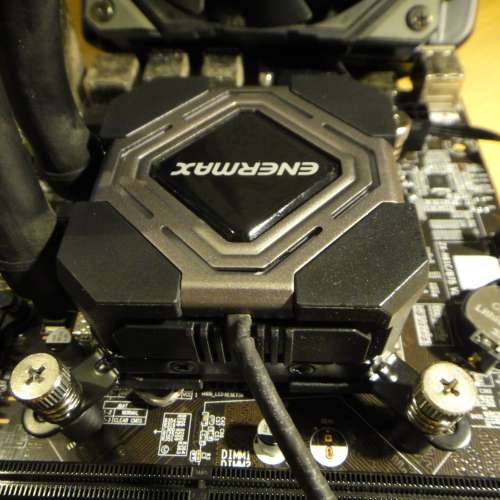 Enermax 安耐美 水冷 單風扇 Intel扣具