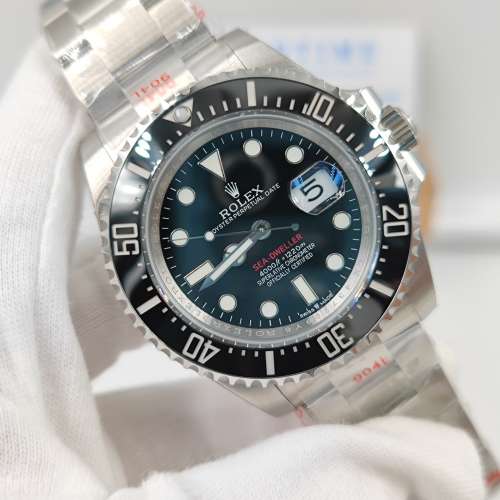 Sea-Dweller 126600 watch