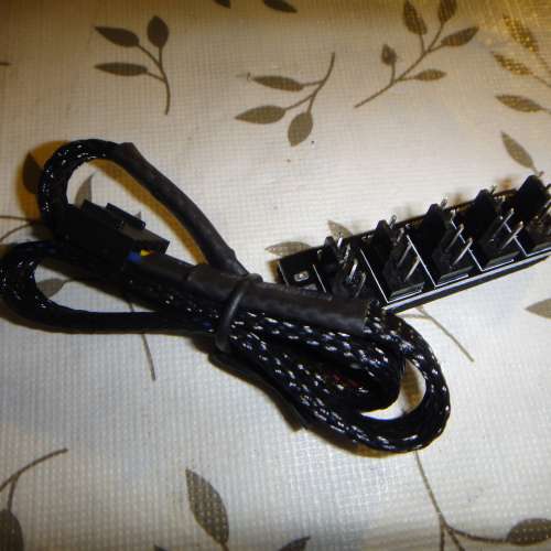 ASUS 風扇集線器 一分十集線器 4PIN PWM溫控擴充 機殼風扇集線器 主板PWM分接