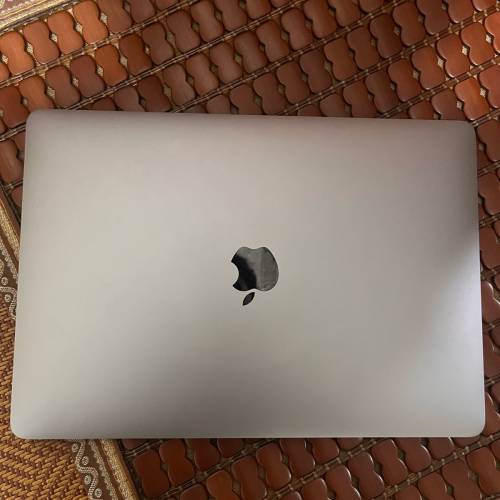 Macbook Pro 13’ 2020 touch bar 8gb 256gb