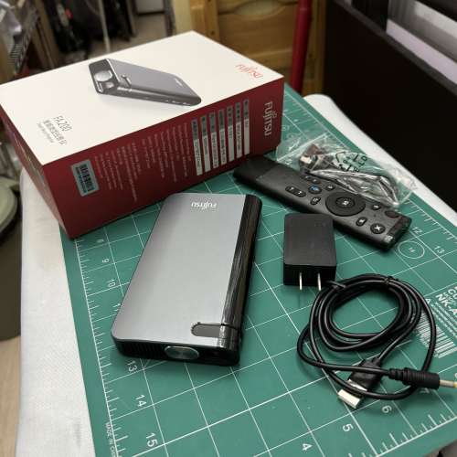 微型充電式投影儀