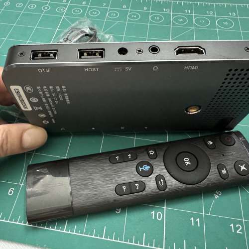 微型充電式投影儀