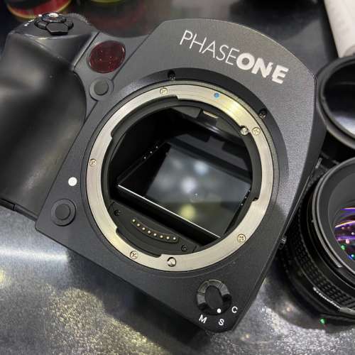 PhaseOne 645DF + ( 80 /2.8 AF LS ) P40 + ( CCD:40MP/ISO:3200 )
